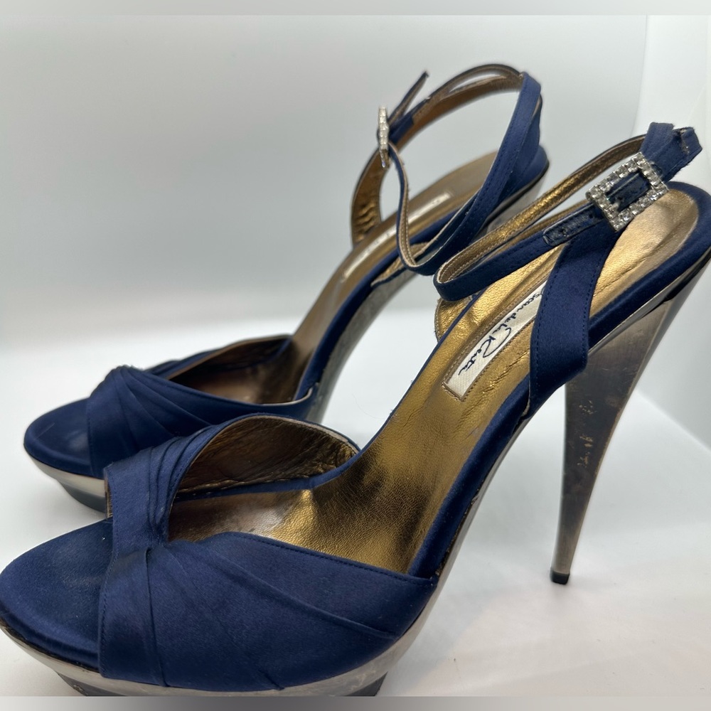 Oscar De La Renta Pumps